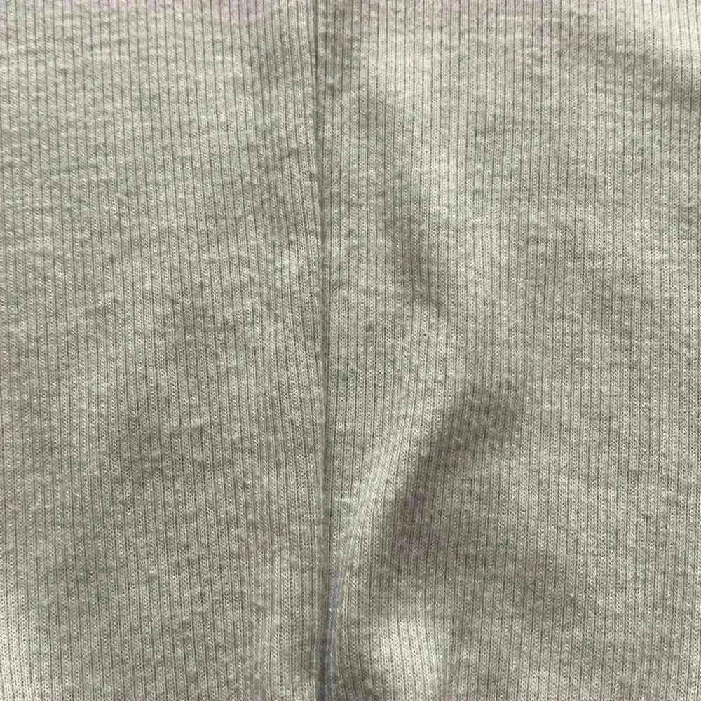 Forever 21 crop top with twist detail at waist - Picture 6 of 6